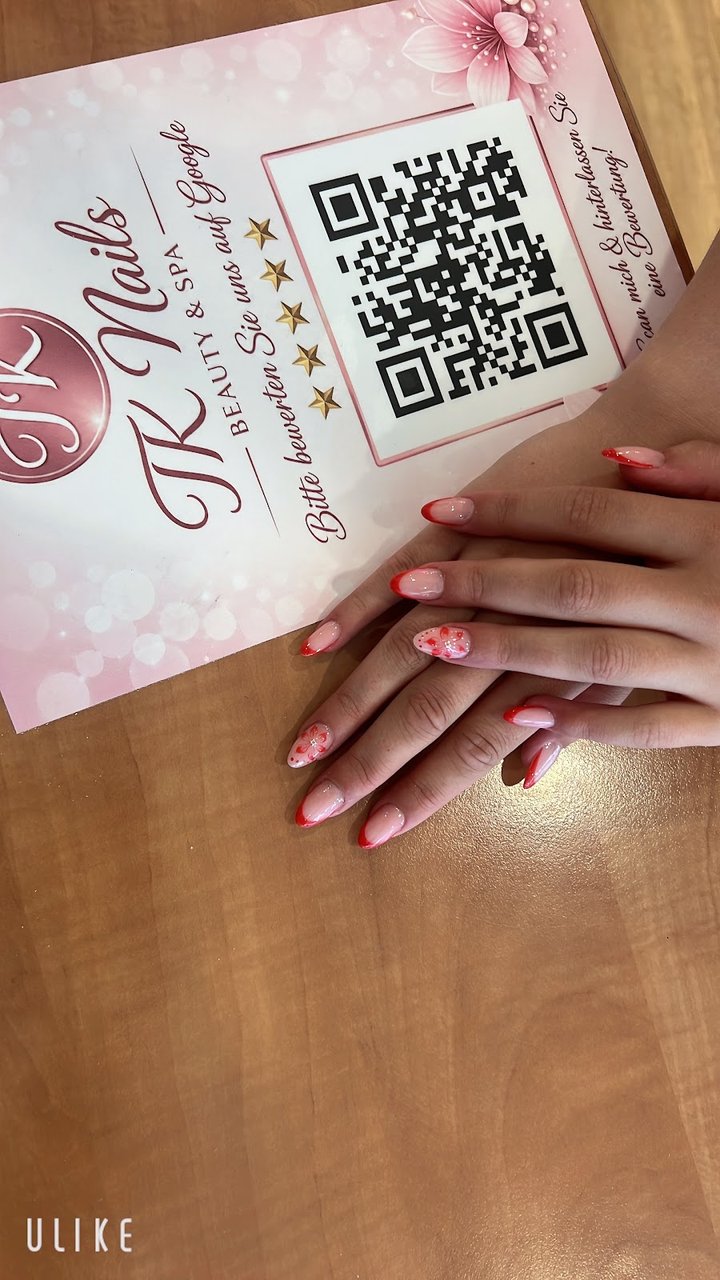 Pink nails with nail art